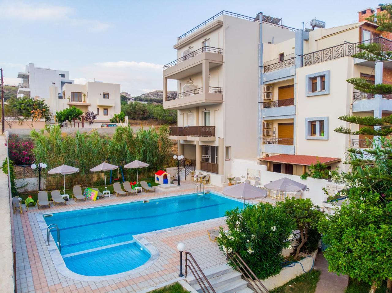 Eltina Hotel Ретимно Екстериор снимка